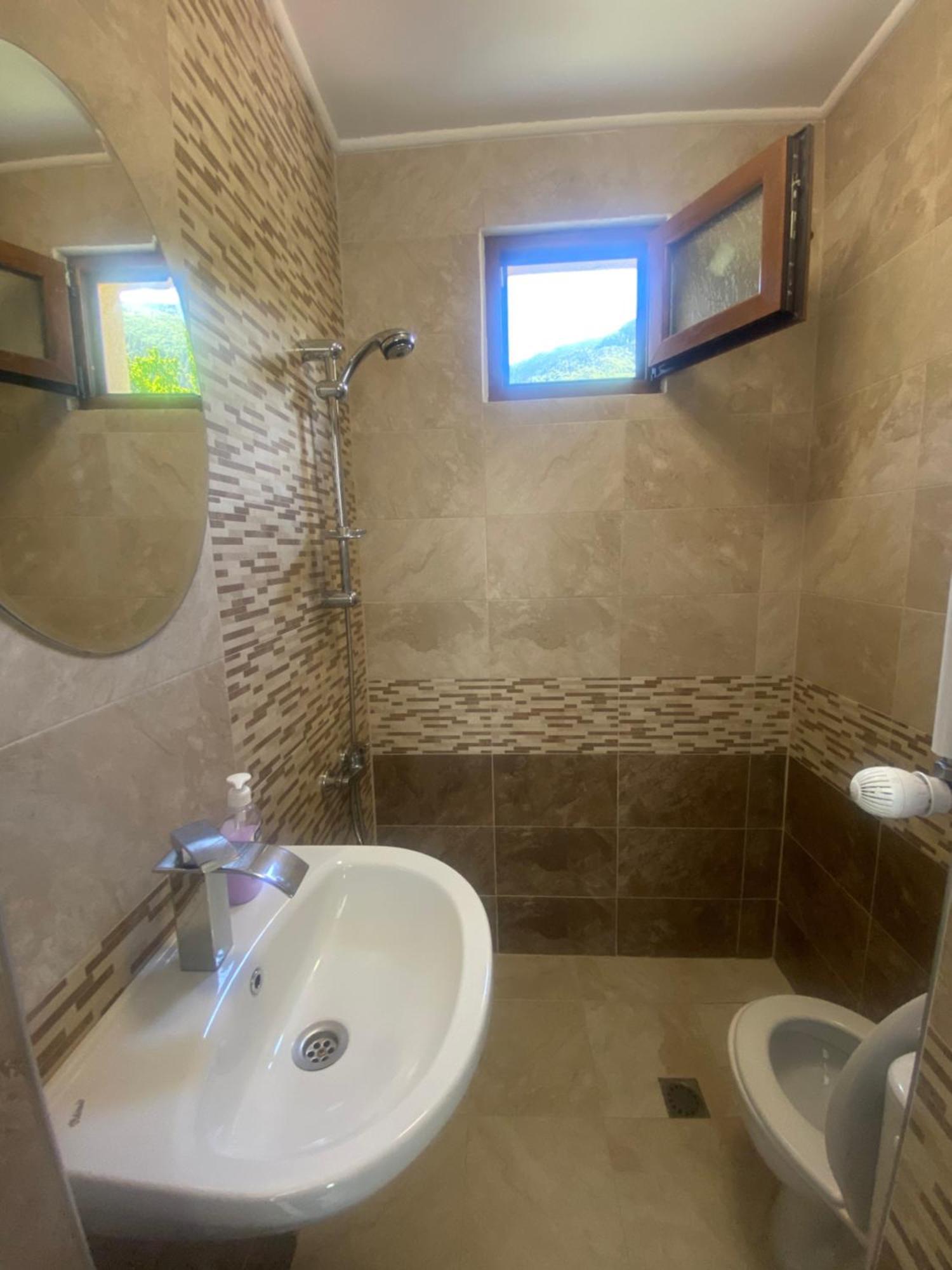 Анелия Hotell Sapareva Banja Exteriör bild