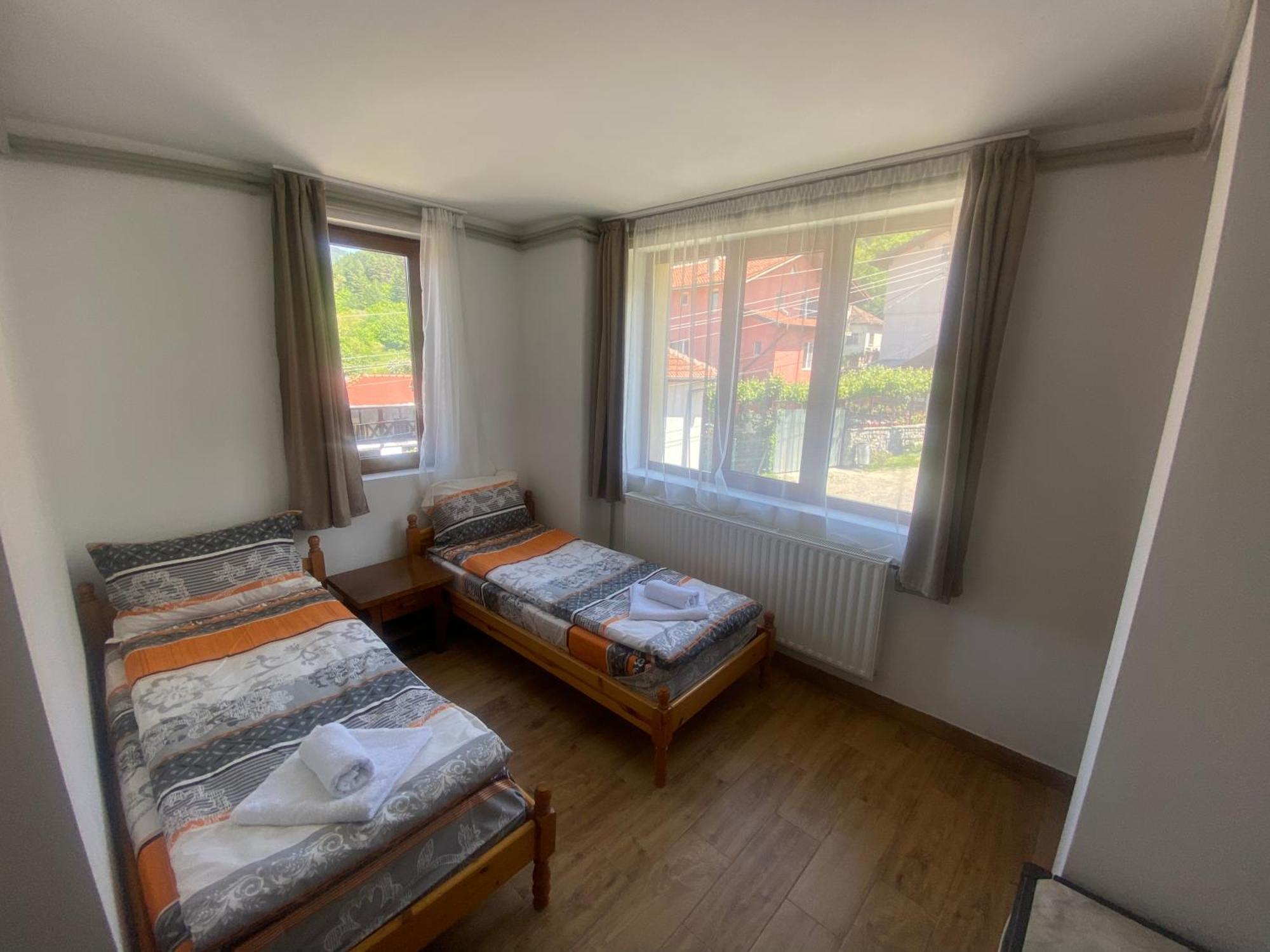 Анелия Hotell Sapareva Banja Exteriör bild