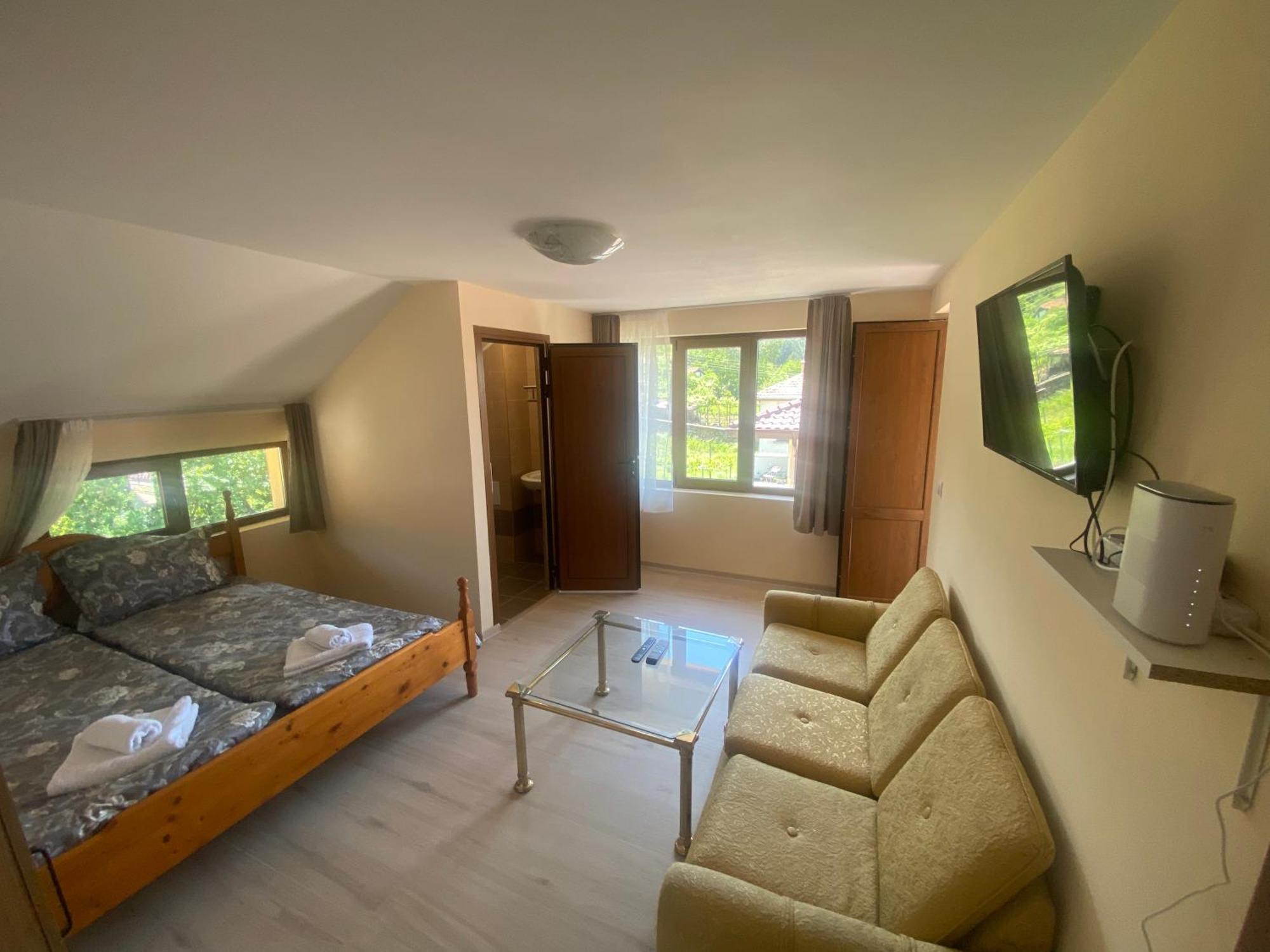 Анелия Hotell Sapareva Banja Exteriör bild